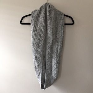 Serra Cable Knit Infinity Scarf One Size Gray